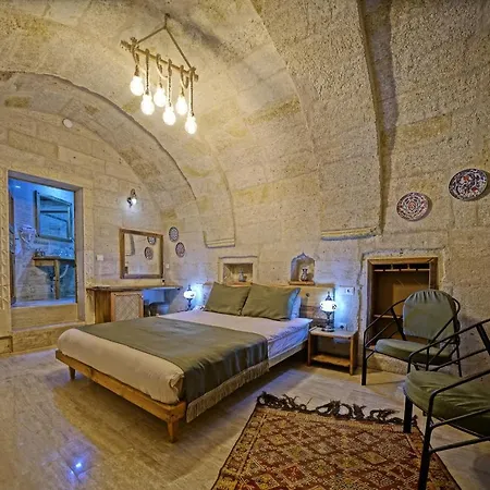 Hotel Vigneron Cave