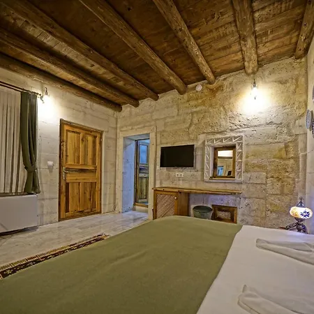 Vigneron Cave Hotel 5*