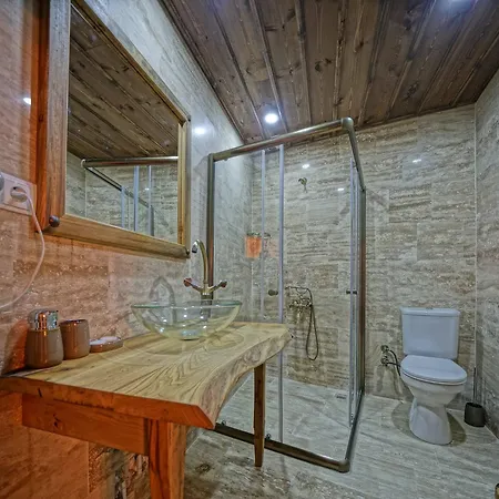 Vigneron Cave Hotel 5*