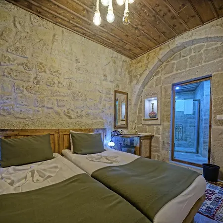Hotel Vigneron Cave