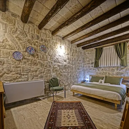 Vigneron Cave Hotel 5*