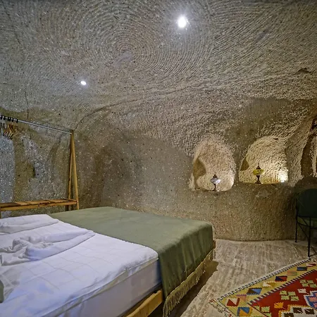 Vigneron Cave 5*