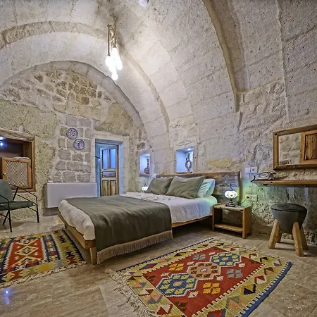 Vigneron Cave Hotel 5*