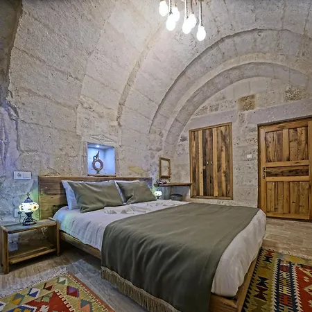 Vigneron Cave Hotel