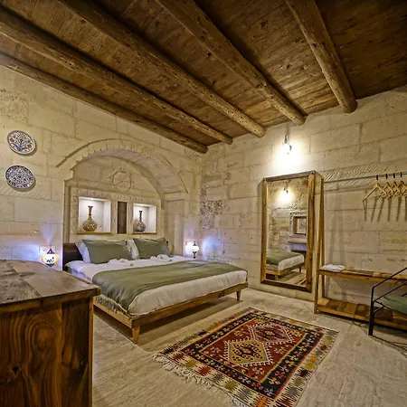 Vigneron Cave 5*