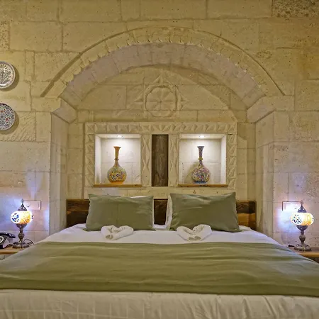 Vigneron Cave Hotel 5*
