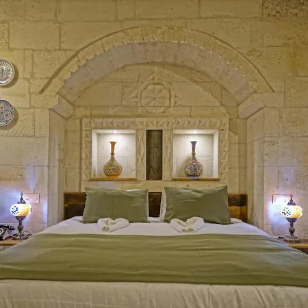 Vigneron Cave Hotel 5*