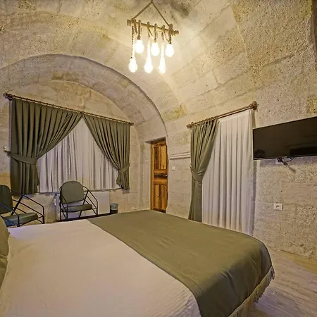 Vigneron Cave 5*
