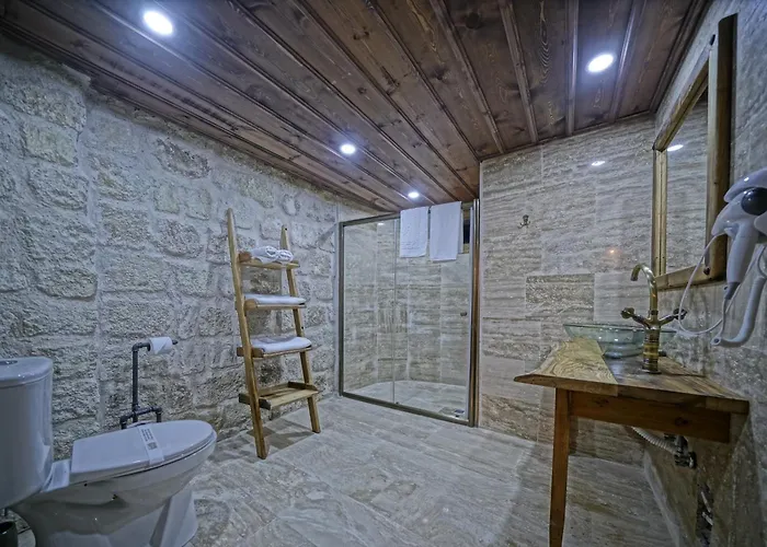 Hotel Vigneron Cave 5*