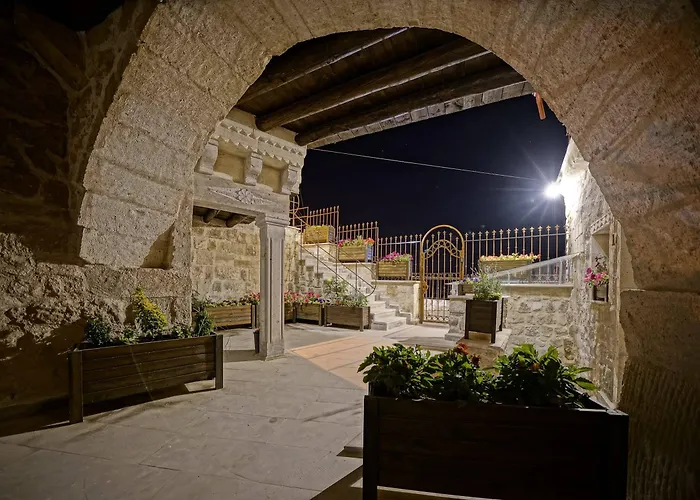 Hotel Vigneron Cave